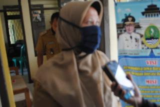 Tak Dapat Bantuan Covid-19, Warga Datangi Kantor Desa